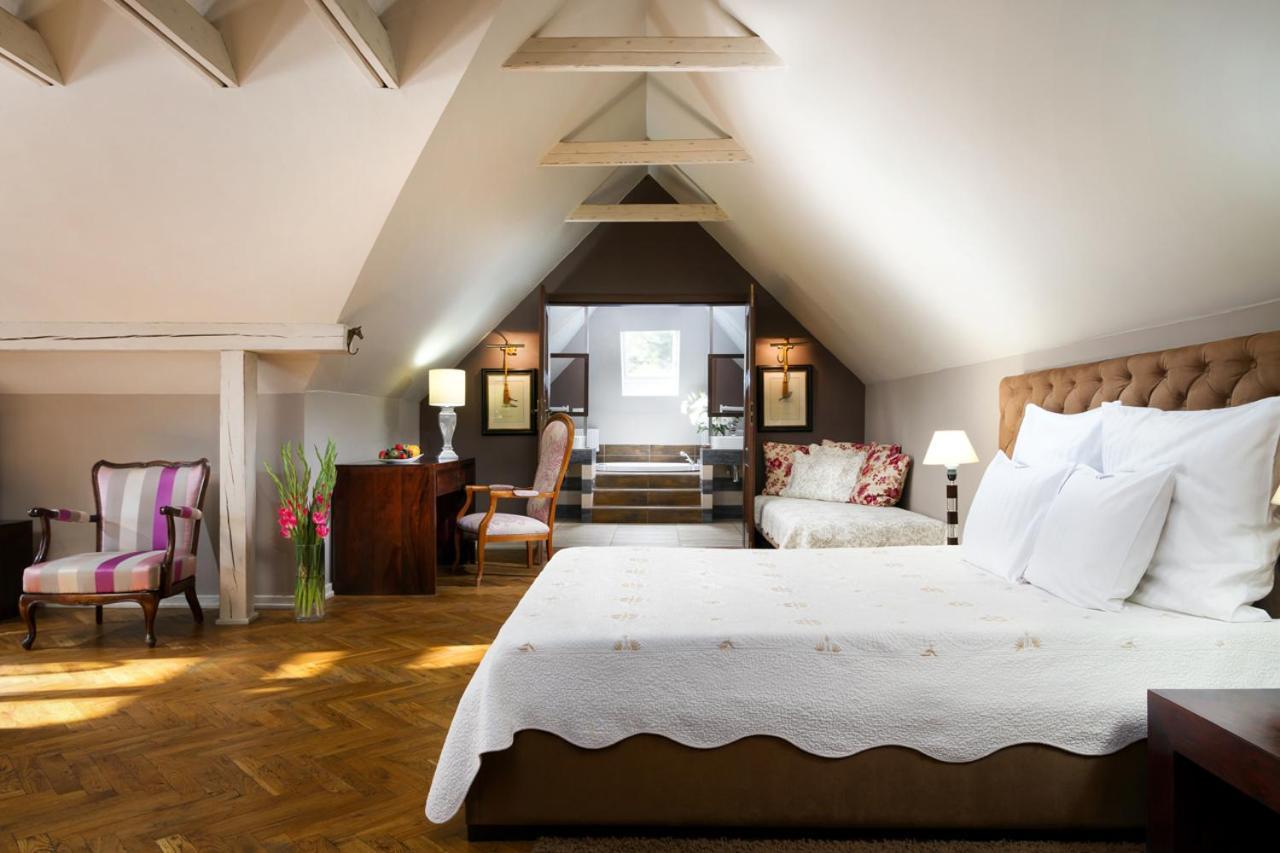 Villa Riccona Bronisze Kültér fotó